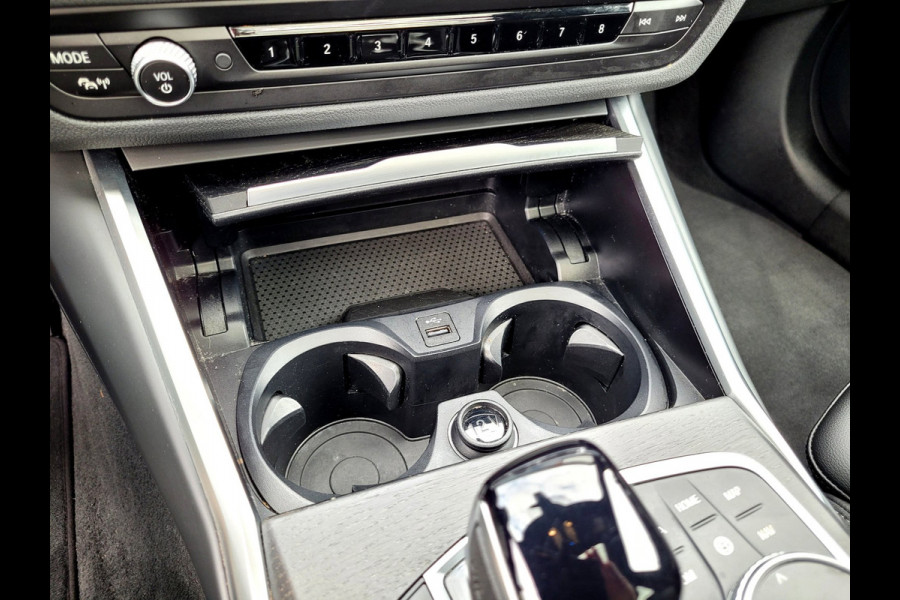 BMW 3 Serie Touring 320e Pano 360-Cam Tr.haak, 98% SOH (BTW-auto)