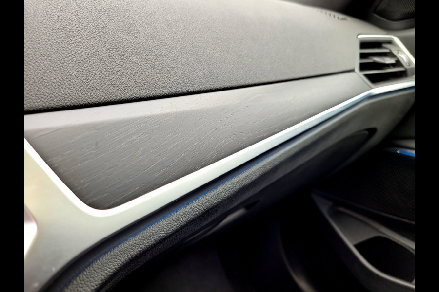 BMW 3 Serie Touring 320e Pano 360-Cam Tr.haak, 98% SOH (BTW-auto)