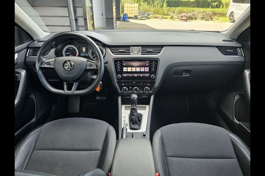 Škoda Octavia Combi 1.0 TSI Greentech Clever Edition | Automaat | Led | Navi | Stoelverwarming | App-connect | Cruise | PDC |