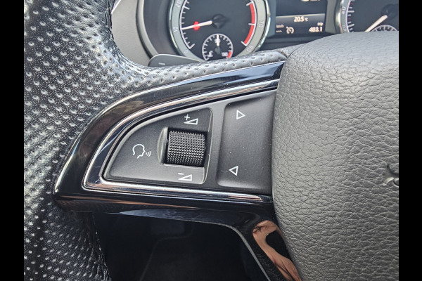 Škoda Octavia Combi 1.0 TSI Greentech Clever Edition | Automaat | Led | Navi | Stoelverwarming | App-connect | Cruise | PDC |