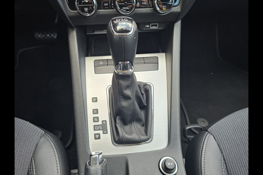 Škoda Octavia Combi 1.0 TSI Greentech Clever Edition | Automaat | Led | Navi | Stoelverwarming | App-connect | Cruise | PDC |