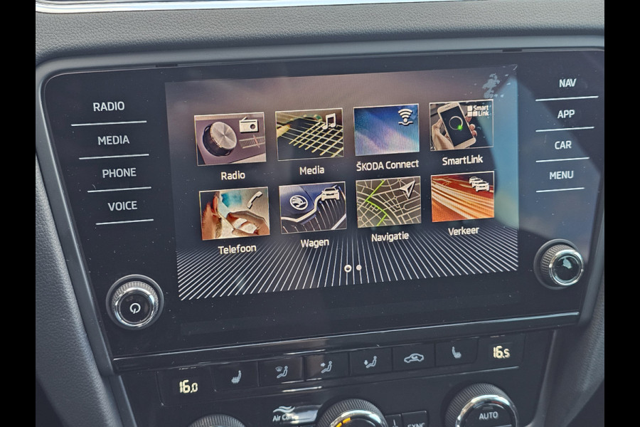 Škoda Octavia Combi 1.0 TSI Greentech Clever Edition | Automaat | Led | Navi | Stoelverwarming | App-connect | Cruise | PDC |