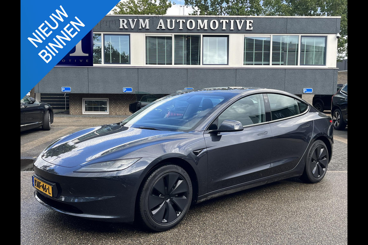 Tesla Model 3 Premium Long Range AWD 78 kWh VAN: 50.900,- VOOR: 47.440,- UW HERFSTVOORDEEL: 3.460,-| 8.000KM!| TESLA GARANTIE T/M 6-2030 OF 80.000KM! ACCU + AANDRIJFLIJN T/M 2034 OF 192.000KM!|