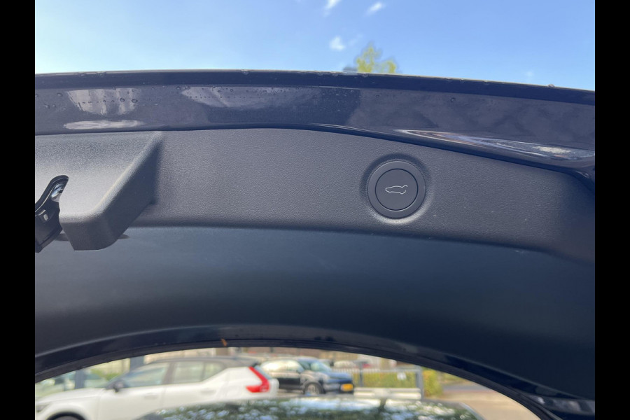 Tesla Model 3 Premium Long Range AWD 78 kWh VAN: 50.900,- VOOR: 47.440,- UW HERFSTVOORDEEL: 3.460,-| 8.000KM!| TESLA GARANTIE T/M 6-2030 OF 80.000KM! ACCU + AANDRIJFLIJN T/M 2034 OF 192.000KM!|
