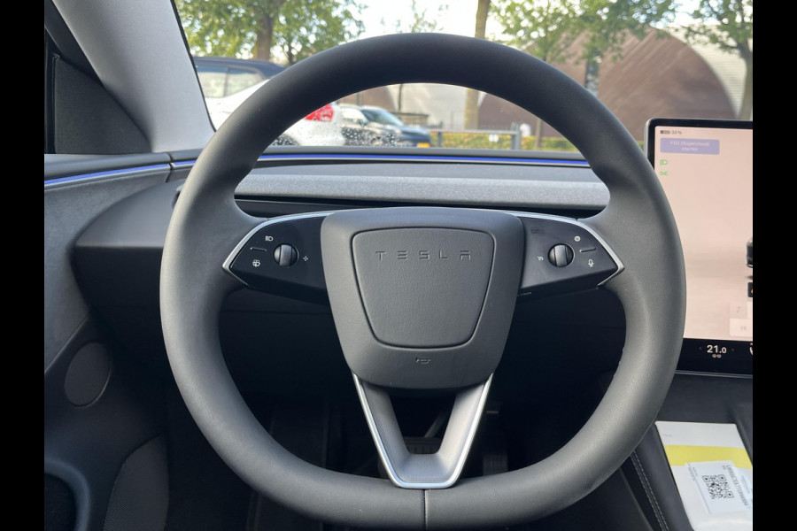 Tesla Model 3 Premium Long Range AWD 78 kWh VAN: 50.900,- VOOR: 47.440,- UW HERFSTVOORDEEL: 3.460,-| 8.000KM!| TESLA GARANTIE T/M 6-2030 OF 80.000KM! ACCU + AANDRIJFLIJN T/M 2034 OF 192.000KM!|