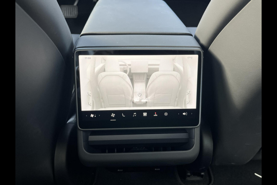 Tesla Model 3 Premium Long Range AWD 78 kWh VAN: 50.900,- VOOR: 47.440,- UW HERFSTVOORDEEL: 3.460,-| 8.000KM!| TESLA GARANTIE T/M 6-2030 OF 80.000KM! ACCU + AANDRIJFLIJN T/M 2034 OF 192.000KM!|