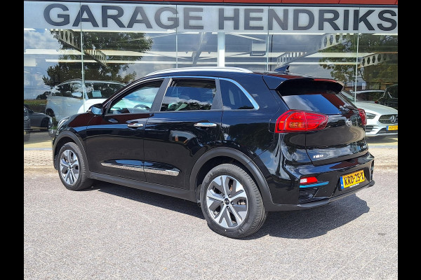 Kia e-Niro ExecutiveLine Sky 64 kWh | SOH: 95.8% | 3 Fase | Warmtepomp | Schuifdak | Leder | Memory Seat |