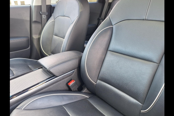Kia e-Niro ExecutiveLine Sky 64 kWh | SOH: 95.8% | 3 Fase | Warmtepomp | Schuifdak | Leder | Memory Seat |