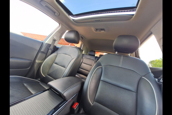 Kia e-Niro ExecutiveLine Sky 64 kWh | SOH: 95.8% | 3 Fase | Warmtepomp | Schuifdak | Leder | Memory Seat |