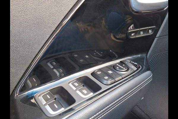 Kia e-Niro ExecutiveLine Sky 64 kWh | SOH: 95.8% | 3 Fase | Warmtepomp | Schuifdak | Leder | Memory Seat |