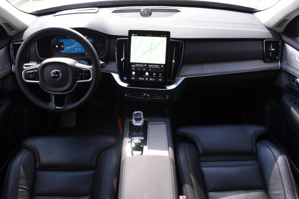 Volvo XC90 T8 455PK Plug-in hybrid AWD Ultra Dark / Bowers & Wilkins / Luchtvering / Head-Up Display / 360 Camera / Massagestoelen / Elektrisch bedienbare stoelen met geheugen / Stoelventilatie / Nappaleder / Elektrisch uitklapbare trekhaak / Gelamineerde ruiten