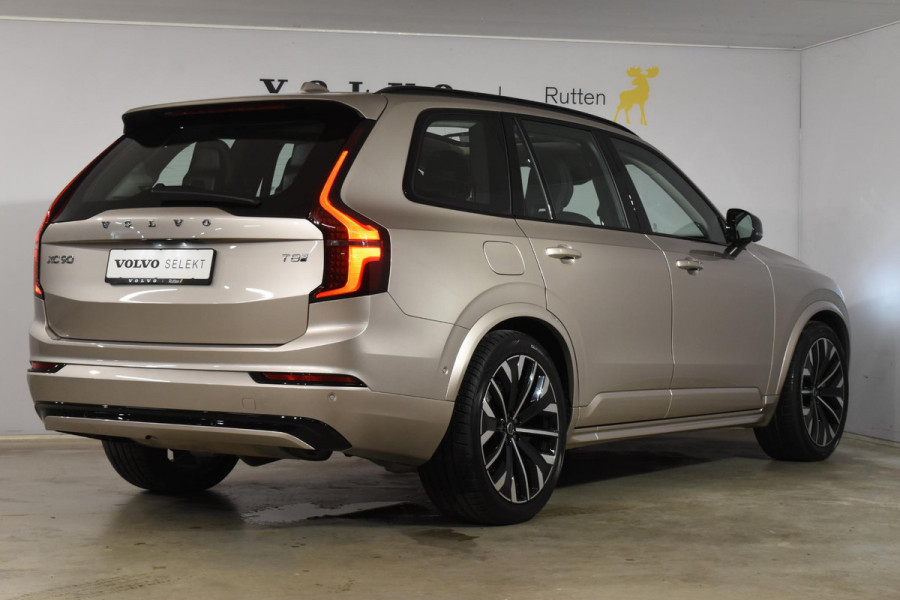Volvo XC90 T8 455PK Plug-in hybrid AWD Ultra Dark / Bowers & Wilkins / Luchtvering / Head-Up Display / 360 Camera / Massagestoelen / Elektrisch bedienbare stoelen met geheugen / Stoelventilatie / Nappaleder / Elektrisch uitklapbare trekhaak / Gelamineerde ruiten