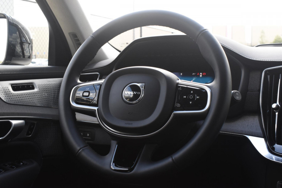Volvo XC90 T8 455PK Plug-in hybrid AWD Ultra Dark / Bowers & Wilkins / Luchtvering / Head-Up Display / 360 Camera / Massagestoelen / Elektrisch bedienbare stoelen met geheugen / Stoelventilatie / Nappaleder / Elektrisch uitklapbare trekhaak / Gelamineerde ruiten