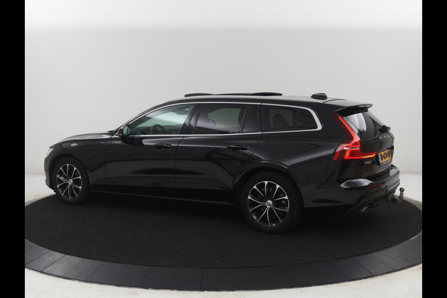 Volvo V60 2.0 B3 Momentum Business | Panoramadak | Cruise control | Stuur/stoel verwarming | Trekhaak | Head-up | Harman/Kardon | Climate control | Camera | Park assist