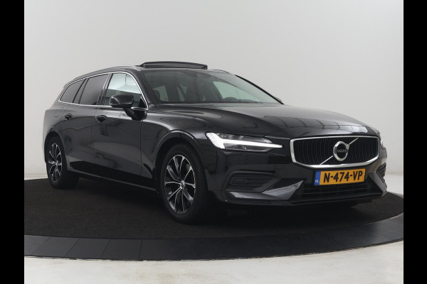 Volvo V60 2.0 B3 Momentum Business | Panoramadak | Cruise control | Stuur/stoel verwarming | Trekhaak | Head-up | Harman/Kardon | Climate control | Camera | Park assist