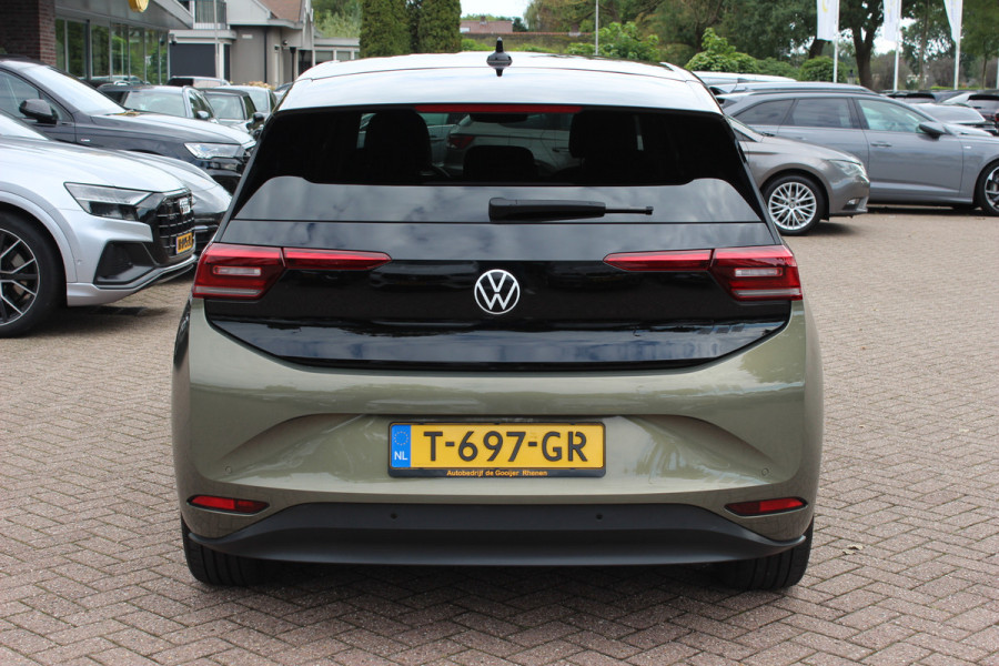 Volkswagen ID.3 Pro Business 59 kWh / SoH 93,1% / Camera / Leder / CarPlay / Matrix LED / Keyless / 19'' / Sfeerverlichting / Stoelverwarming / DAB / ACC