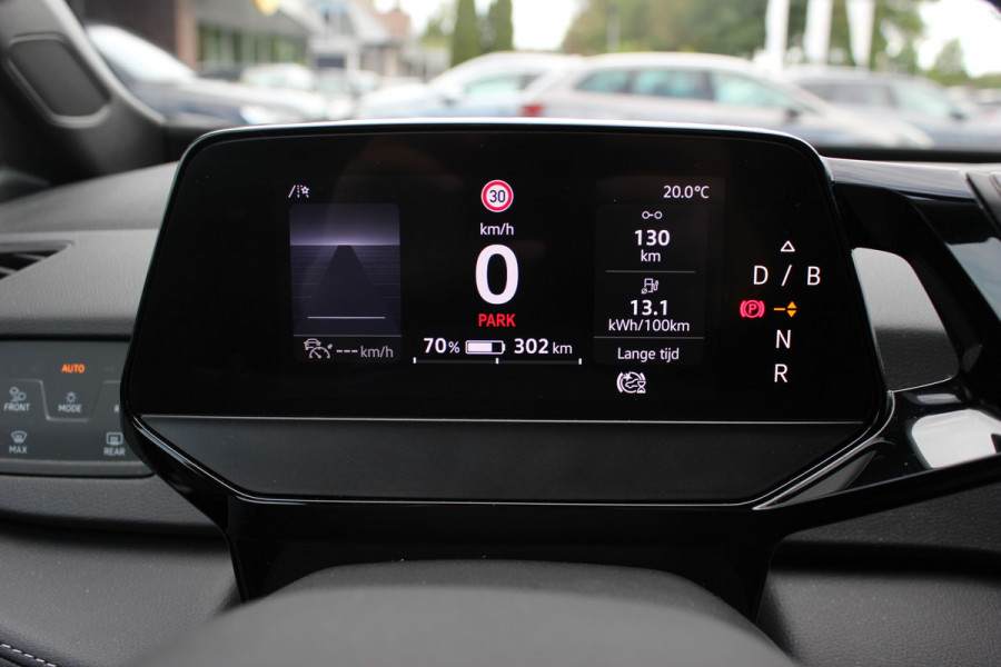 Volkswagen ID.3 Pro Business 59 kWh / SoH 93,1% / Camera / Leder / CarPlay / Matrix LED / Keyless / 19'' / Sfeerverlichting / Stoelverwarming / DAB / ACC