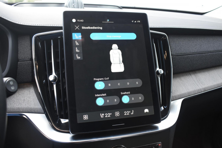 Volvo XC90 T8 455PK Plug-in hybrid AWD Ultra Dark / Bowers & Wilkins / Luchtvering / Head-Up Display / 360 Camera / Massagestoelen / Elektrisch bedienbare stoelen met geheugen / Stoelventilatie / Nappaleder / Elektrisch uitklapbare trekhaak / Gelamineerde ruiten