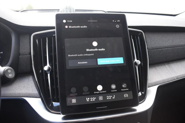 Volvo XC90 T8 455PK Plug-in hybrid AWD Ultra Dark / Bowers & Wilkins / Luchtvering / Head-Up Display / 360 Camera / Massagestoelen / Elektrisch bedienbare stoelen met geheugen / Stoelventilatie / Nappaleder / Elektrisch uitklapbare trekhaak / Gelamineerde ruiten
