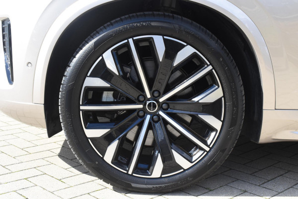 Volvo XC90 T8 455PK Plug-in hybrid AWD Ultra Dark / Bowers & Wilkins / Luchtvering / Head-Up Display / 360 Camera / Massagestoelen / Elektrisch bedienbare stoelen met geheugen / Stoelventilatie / Nappaleder / Elektrisch uitklapbare trekhaak / Gelamineerde ruiten