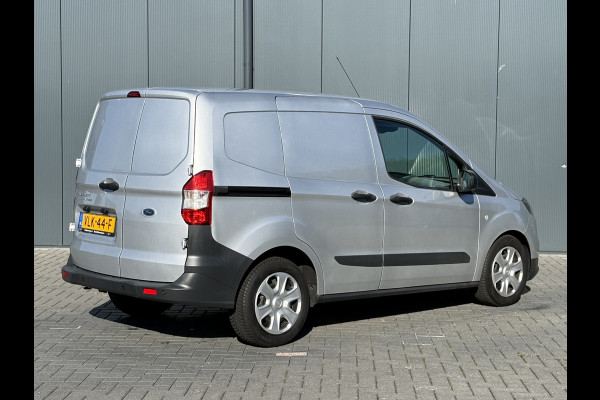Ford Transit Courier 1.5 TDCI / 1e EIGENAAR / 47.060 KM! / AIRCO / NAVIGATIE / PARKEERSENSOREN