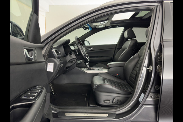 Kia Optima Sportswagon 1.7 CRDi GT-Line (INCL-BTW)  Aut. *PANO | LEATHER | FULL-LED | HARMAN/KARDON-AUDIO  | ADAPTIVE-CRUISE | BLINDSPOT | TOPVIEW | KEYLESS | HEATED-COMFORTSEATS | NAVI-FULLMAP | SHIFTPADDLES | PRIVACY-GLASS | DAB