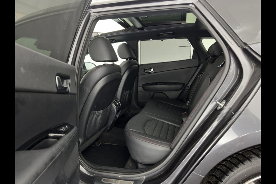 Kia Optima Sportswagon 1.7 CRDi GT-Line (INCL-BTW)  Aut. *PANO | LEATHER | FULL-LED | HARMAN/KARDON-AUDIO  | ADAPTIVE-CRUISE | BLINDSPOT | TOPVIEW | KEYLESS | HEATED-COMFORTSEATS | NAVI-FULLMAP | SHIFTPADDLES | PRIVACY-GLASS | DAB