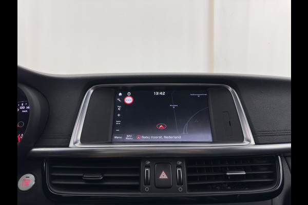 Kia Optima Sportswagon 1.7 CRDi GT-Line (INCL-BTW)  Aut. *PANO | LEATHER | FULL-LED | HARMAN/KARDON-AUDIO  | ADAPTIVE-CRUISE | BLINDSPOT | TOPVIEW | KEYLESS | HEATED-COMFORTSEATS | NAVI-FULLMAP | SHIFTPADDLES | PRIVACY-GLASS | DAB