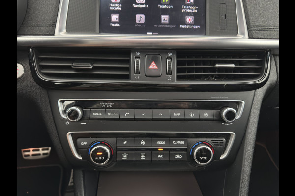 Kia Optima Sportswagon 1.7 CRDi GT-Line (INCL-BTW)  Aut. *PANO | LEATHER | FULL-LED | HARMAN/KARDON-AUDIO  | ADAPTIVE-CRUISE | BLINDSPOT | TOPVIEW | KEYLESS | HEATED-COMFORTSEATS | NAVI-FULLMAP | SHIFTPADDLES | PRIVACY-GLASS | DAB