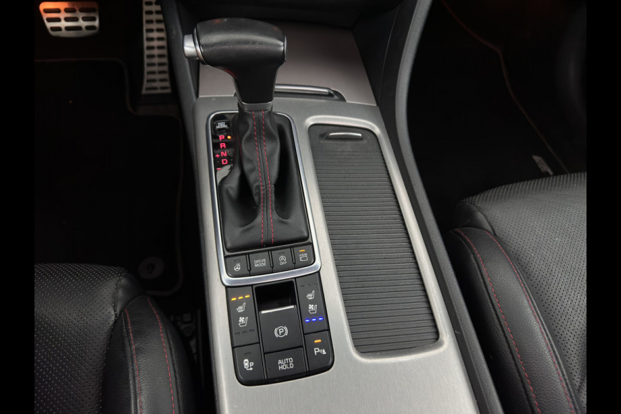 Kia Optima Sportswagon 1.7 CRDi GT-Line (INCL-BTW)  Aut. *PANO | LEATHER | FULL-LED | HARMAN/KARDON-AUDIO  | ADAPTIVE-CRUISE | BLINDSPOT | TOPVIEW | KEYLESS | HEATED-COMFORTSEATS | NAVI-FULLMAP | SHIFTPADDLES | PRIVACY-GLASS | DAB