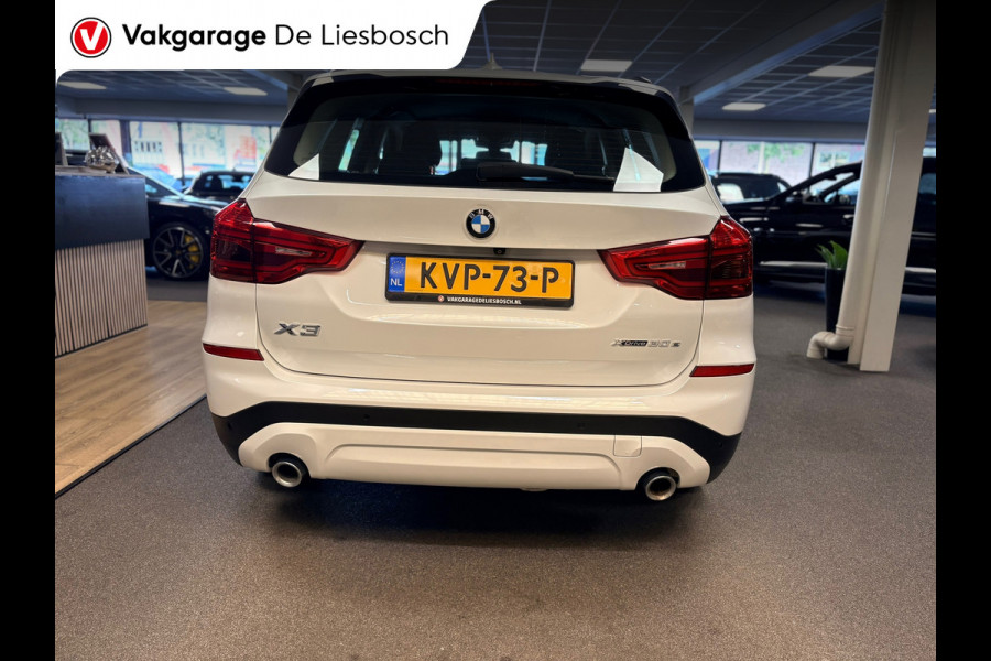 BMW X3 XDrive30e Executive / stoelverwarming / cruisecontrol / trekhaak / camera + pdcdealer onderhouden