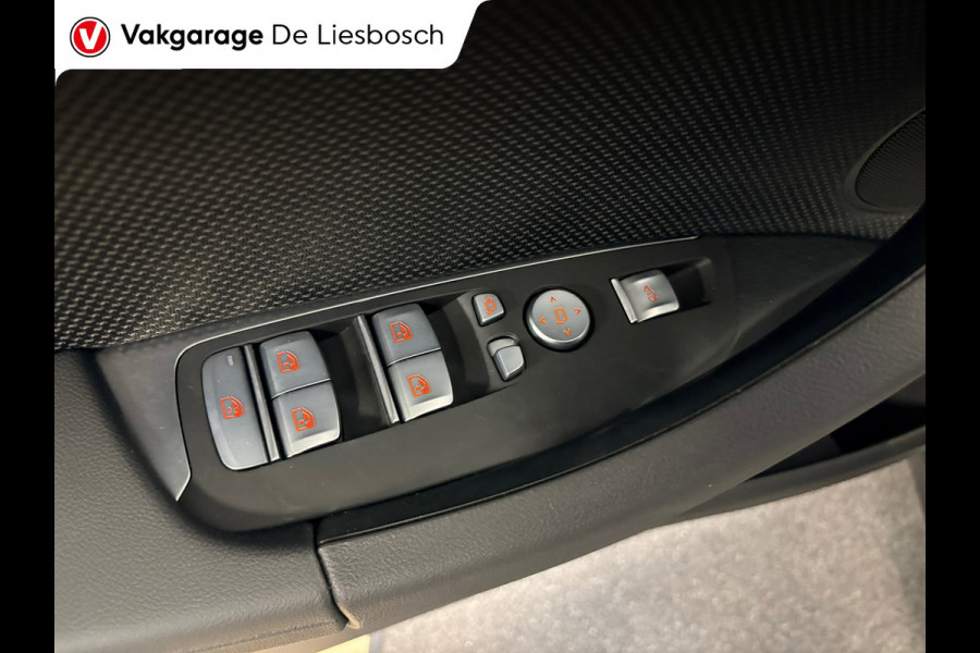 BMW X3 XDrive30e Executive / stoelverwarming / cruisecontrol / trekhaak / camera + pdcdealer onderhouden