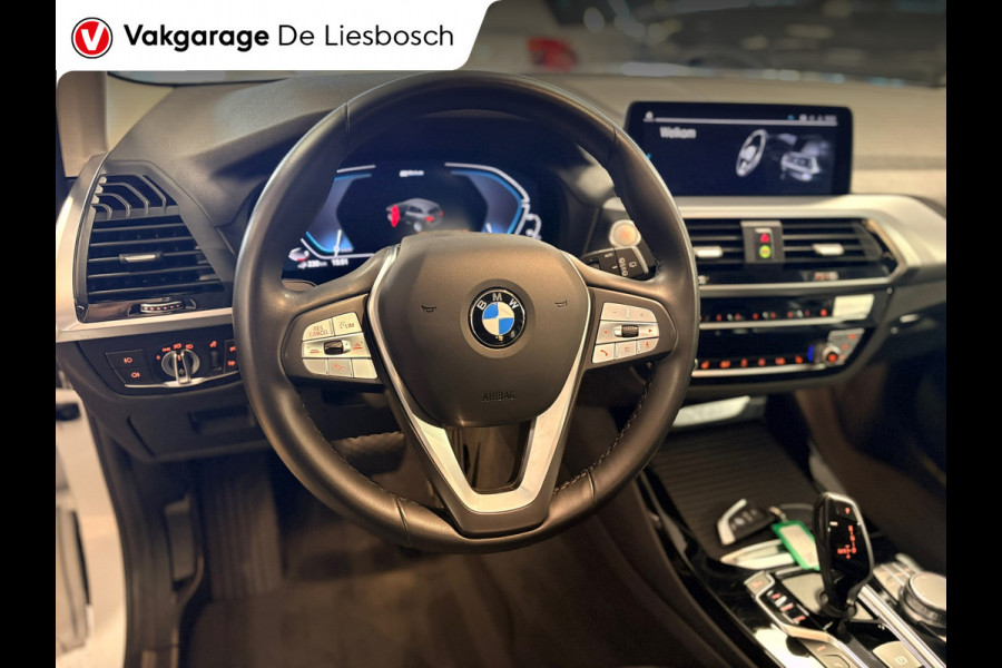 BMW X3 XDrive30e Executive / stoelverwarming / cruisecontrol / trekhaak / camera + pdcdealer onderhouden
