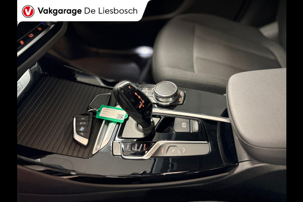 BMW X3 XDrive30e Executive / stoelverwarming / cruisecontrol / trekhaak / camera + pdcdealer onderhouden