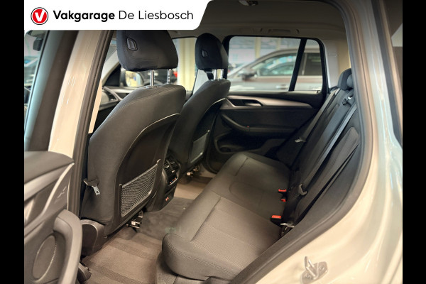 BMW X3 XDrive30e Executive / stoelverwarming / cruisecontrol / trekhaak / camera + pdcdealer onderhouden