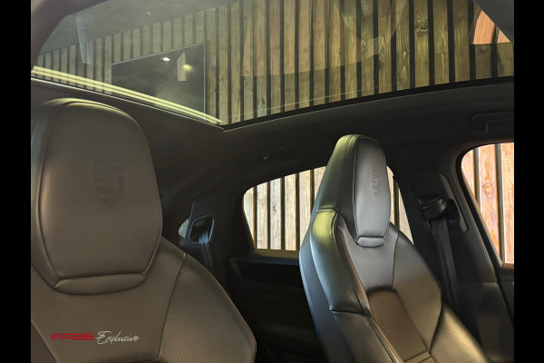 Porsche Cayenne Coupé 3.0 / Sport chrono / HUD / Sportuitlaat / Bose / Trekhaak / Memory / Stoelventilatie / Pano
