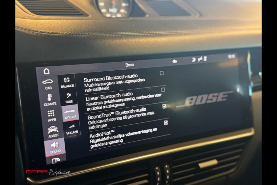 Porsche Cayenne Coupé 3.0 / Sport chrono / HUD / Sportuitlaat / Bose / Trekhaak / Memory / Stoelventilatie / Pano