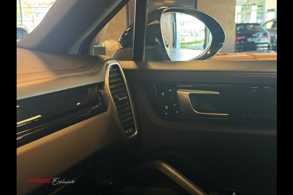 Porsche Cayenne Coupé 3.0 / Sport chrono / HUD / Sportuitlaat / Bose / Trekhaak / Memory / Stoelventilatie / Pano