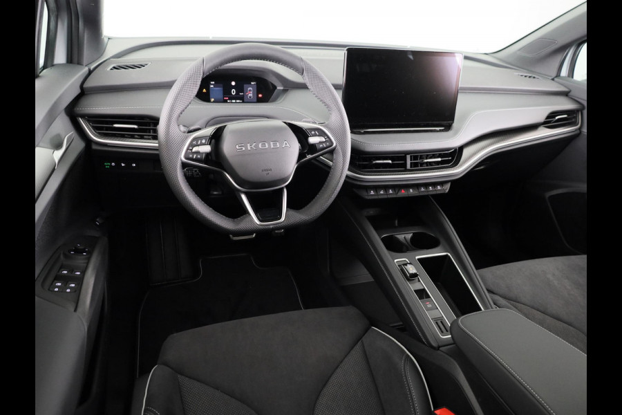 Škoda Enyaq Coupé Sportline 204 pk | Elektrisch verstelbare voorstoel met geheugen | Panoramadak | Parkeercamera | Dode hoek detectie