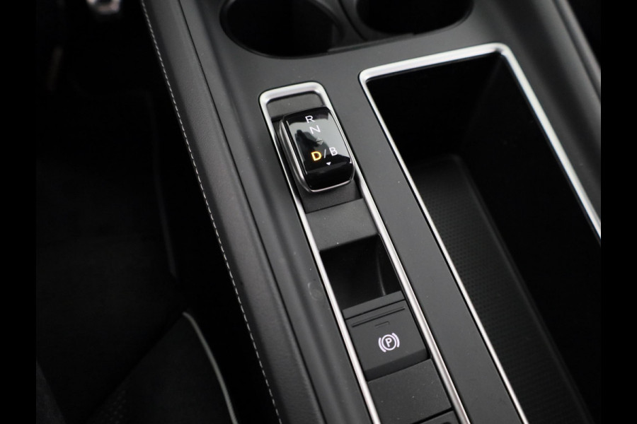 Škoda Enyaq Coupé Sportline 204 pk | Elektrisch verstelbare voorstoel met geheugen | Panoramadak | Parkeercamera | Dode hoek detectie