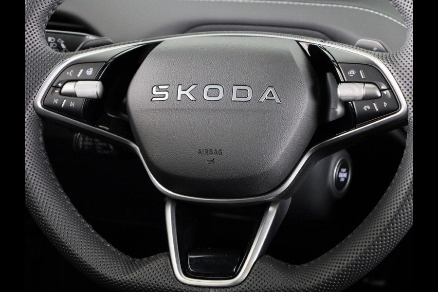 Škoda Enyaq Coupé Sportline 204 pk | Elektrisch verstelbare voorstoel met geheugen | Panoramadak | Parkeercamera | Dode hoek detectie