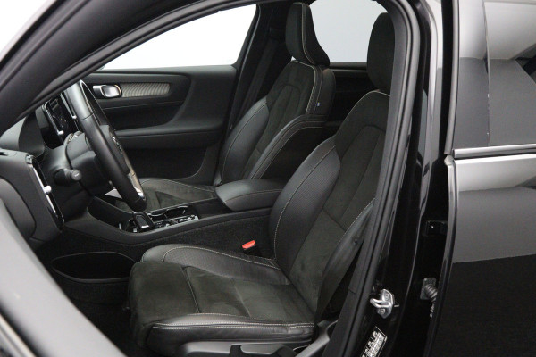 Volvo XC40 1.5 T5 262 PK Recharge R-Design PHEV, Trekhaak, Panoramadak, H/K Sound, Keyless, Adap. Cruise Control