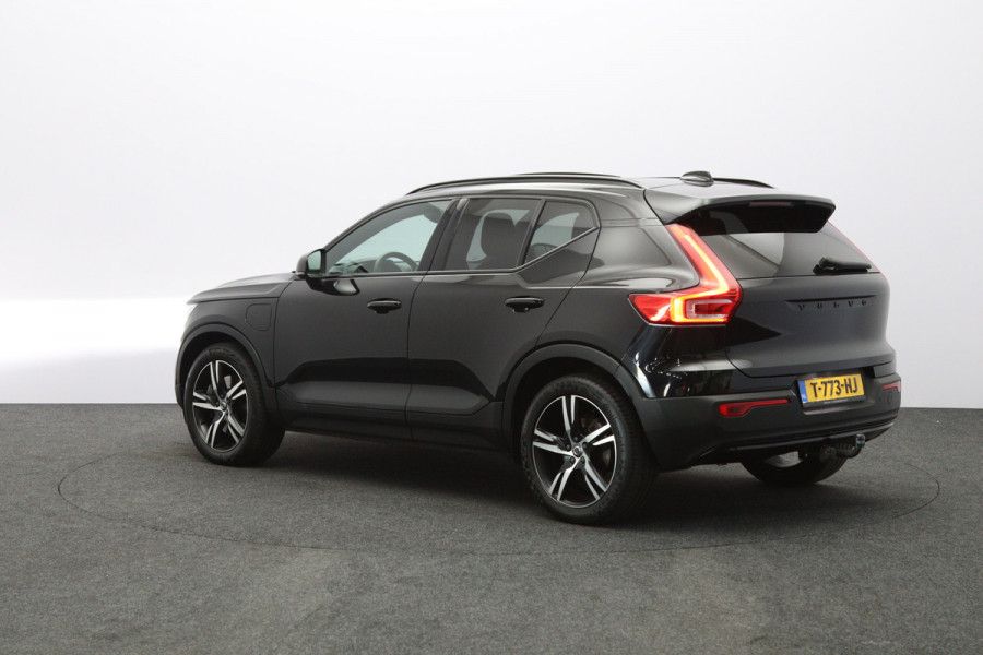 Volvo XC40 1.5 T5 262 PK Recharge R-Design PHEV, Trekhaak, Panoramadak, H/K Sound, Keyless, Adap. Cruise Control