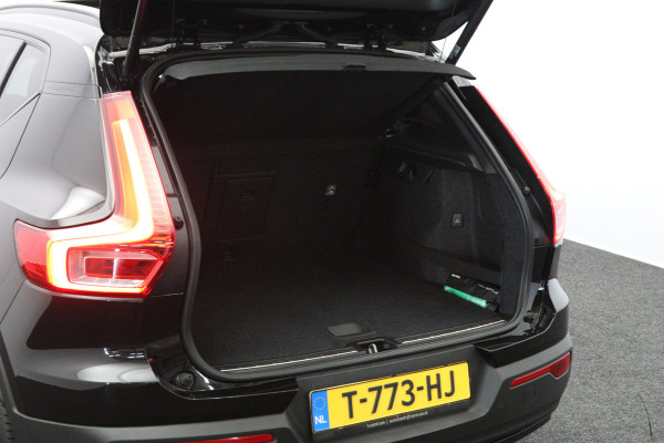 Volvo XC40 1.5 T5 262 PK Recharge R-Design PHEV, Trekhaak, Panoramadak, H/K Sound, Keyless, Adap. Cruise Control