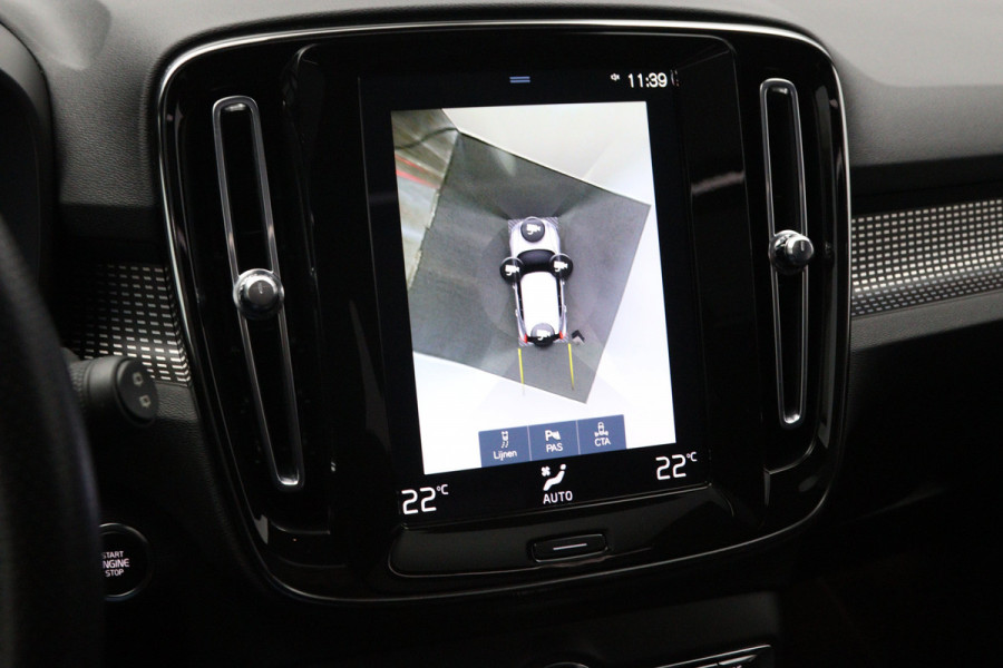 Volvo XC40 1.5 T5 262 PK Recharge R-Design PHEV, Trekhaak, Panoramadak, H/K Sound, Keyless, Adap. Cruise Control