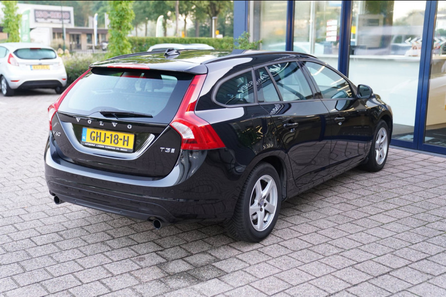 Volvo V60 1.5 T3 Polar | Prijs rijklaar incl. 12 mnd garantie | Lmv Navi Pdc Bluetooth Stoelverwarming Cruise