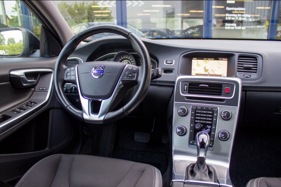Volvo V60 1.5 T3 Polar | Prijs rijklaar incl. 12 mnd garantie | Lmv Navi Pdc Bluetooth Stoelverwarming Cruise