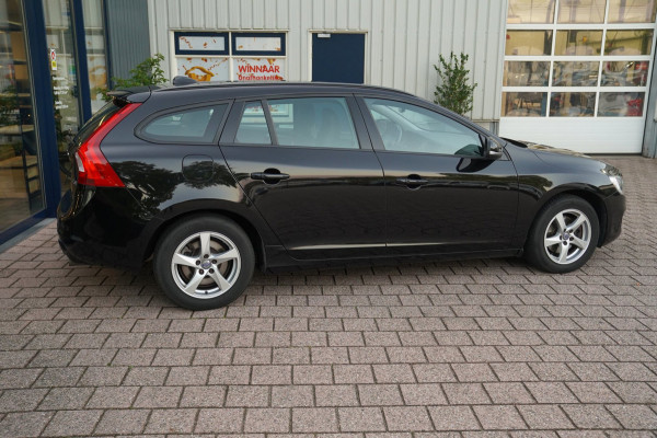 Volvo V60 1.5 T3 Polar | Prijs rijklaar incl. 12 mnd garantie | Lmv Navi Pdc Bluetooth Stoelverwarming Cruise
