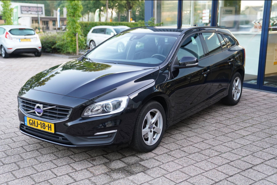 Volvo V60 1.5 T3 Polar | Prijs rijklaar incl. 12 mnd garantie | Lmv Navi Pdc Bluetooth Stoelverwarming Cruise