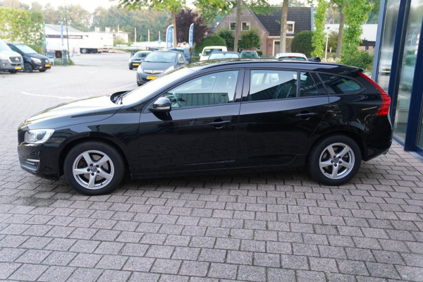 Volvo V60 1.5 T3 Polar | Prijs rijklaar incl. 12 mnd garantie | Lmv Navi Pdc Bluetooth Stoelverwarming Cruise